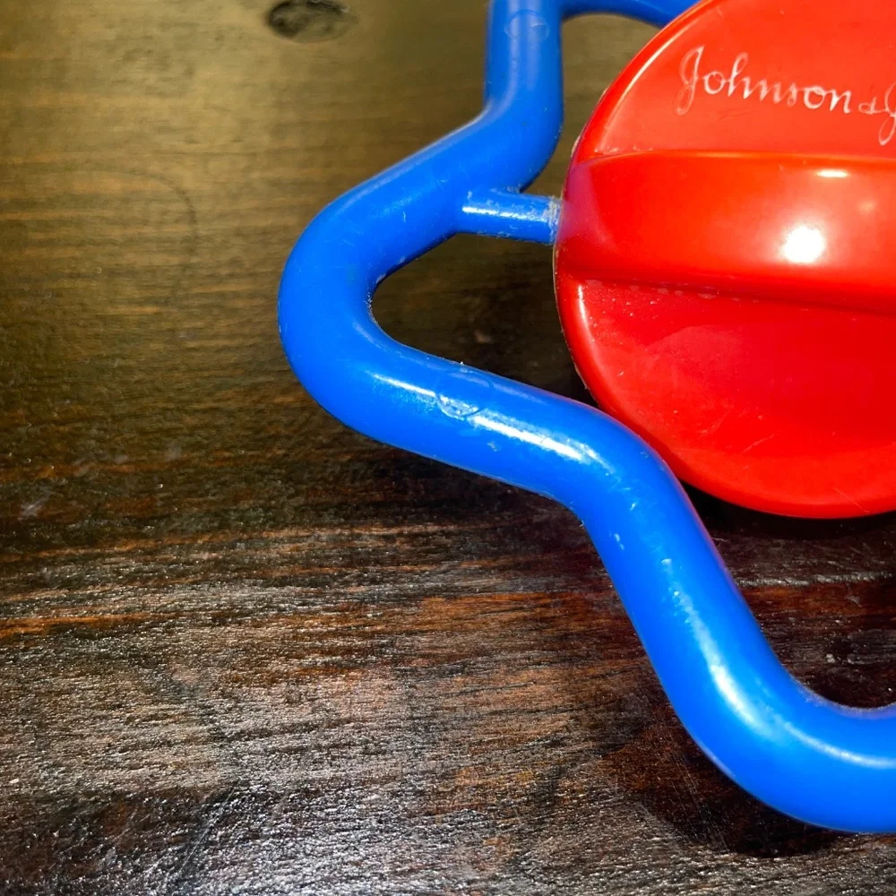 Vintage Johnson & Johnson Red blue Yellow Star Ball Rattle Star Toy‎ 1980's